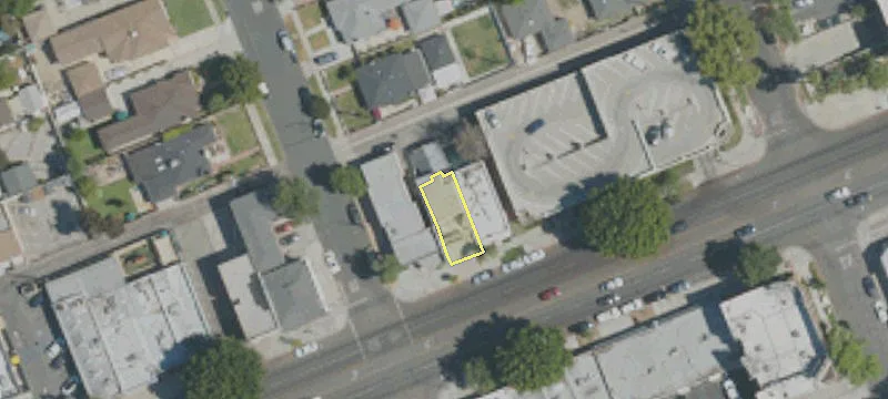 2319 Magnolia Blvd