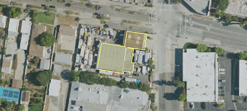 1355 Lincoln Ave