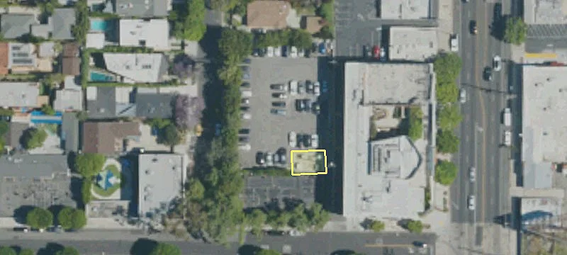 8511 Beverly Pl