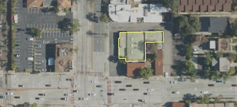 560 Arroyo Pkwy