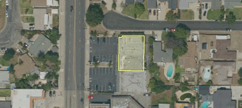 484 Citrus Ave