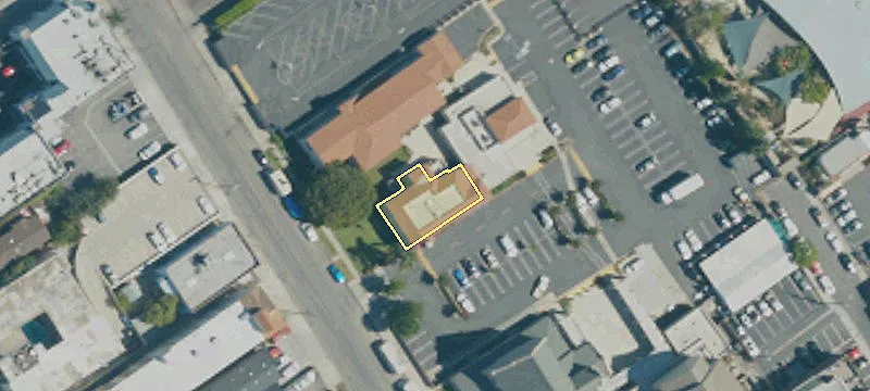 3850 Jasmine Ave