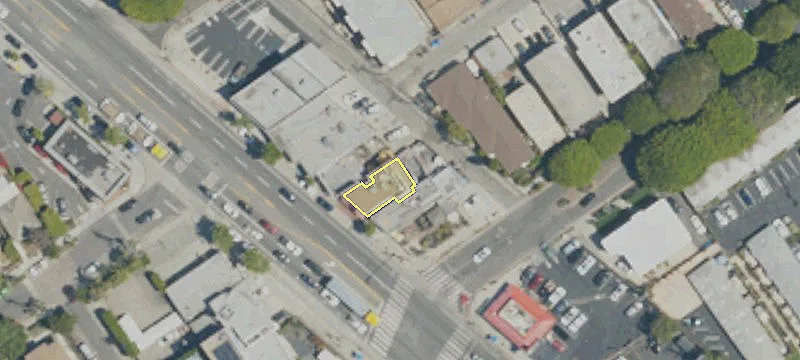 3021 Lincoln Blvd
