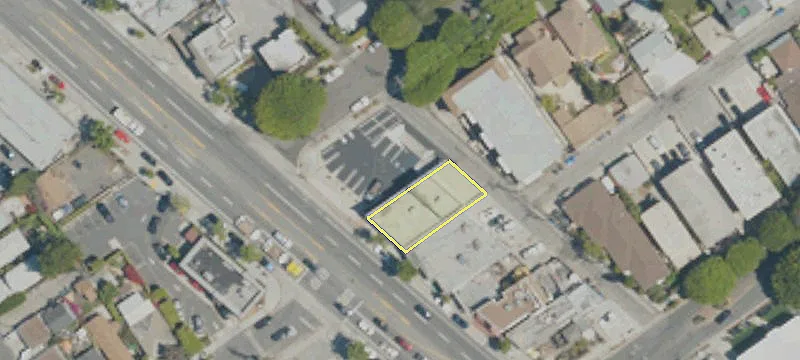 3009 Lincoln Blvd
