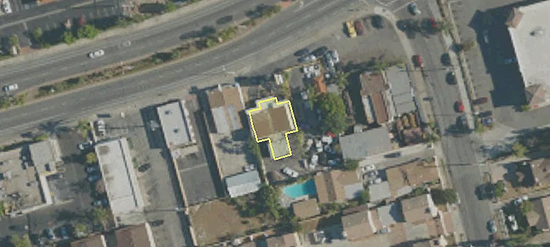 14042 Ramona Blvd