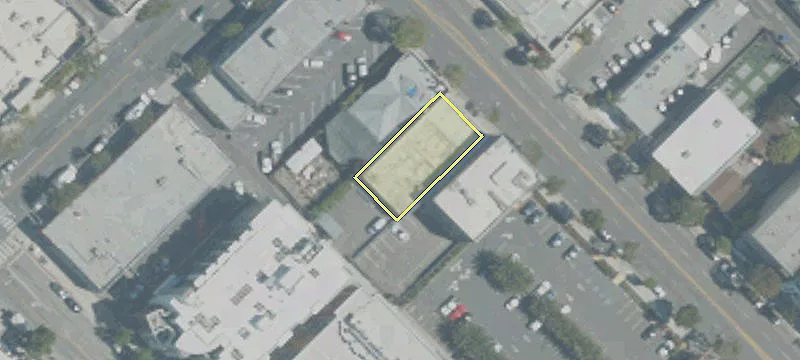 1418 Lincoln Blvd