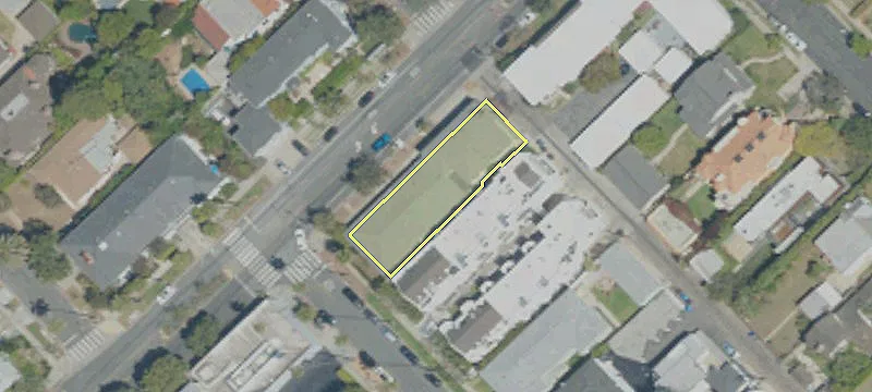 2102 Montana Ave