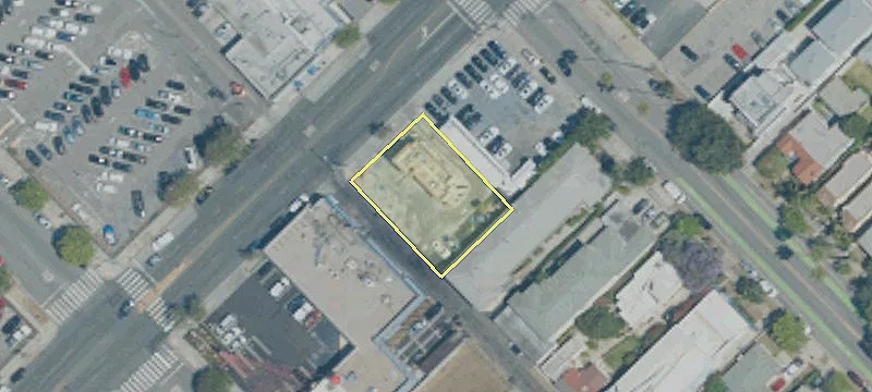 1624 Santa Monica Blvd