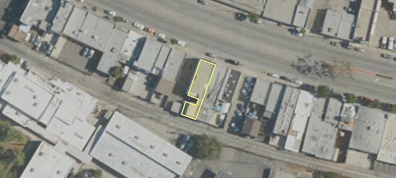 3329 Beverly Blvd