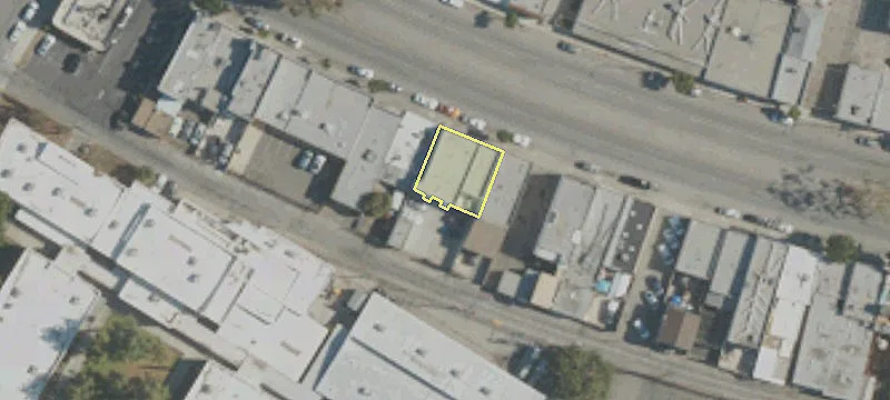 3335 Beverly Blvd
