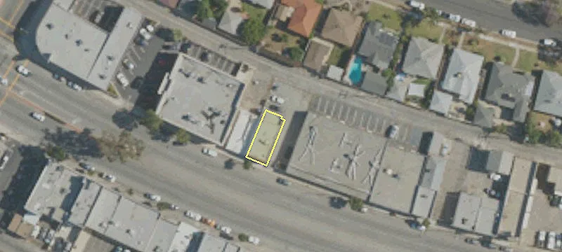 3328 Beverly Blvd