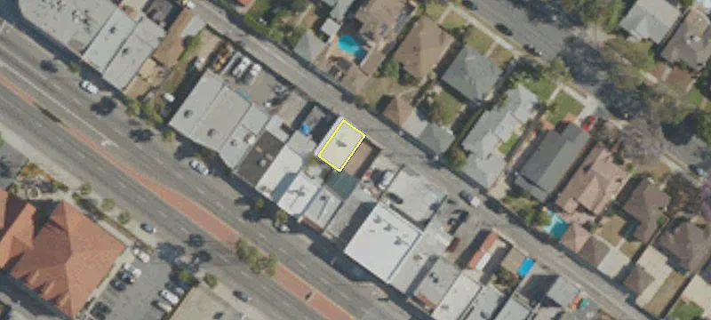 3544 Beverly Blvd