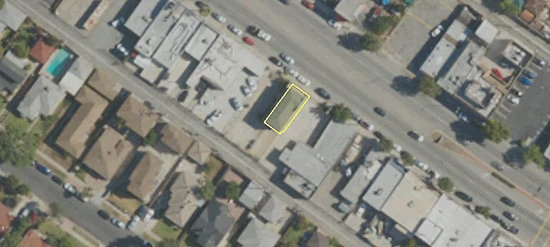 3527 Beverly Blvd