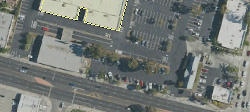 896 Beverly Blvd