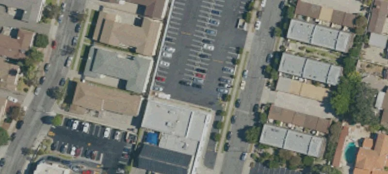 2000 Beverly Blvd