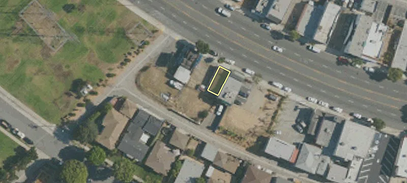 2637 Beverly Blvd