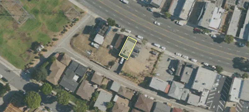 2635 Beverly Blvd