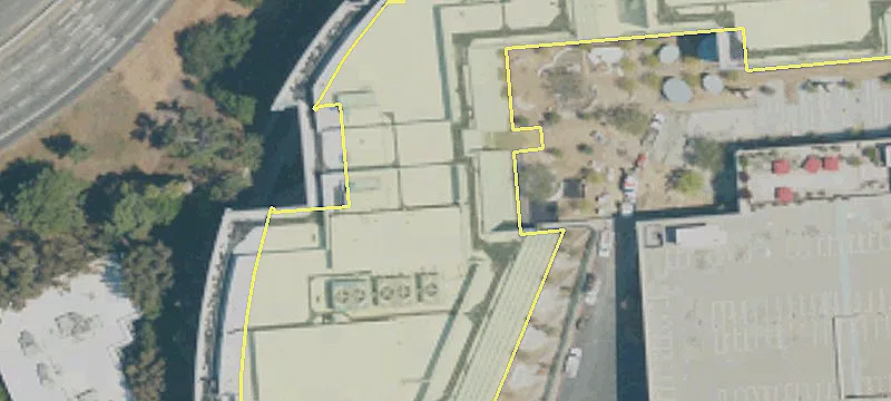 900 Corporate Pointe