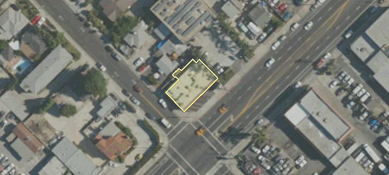 2401 Durfee Ave