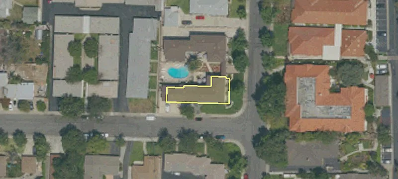 405 Cambridge Ave