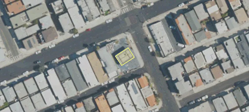 2121 Highland Ave