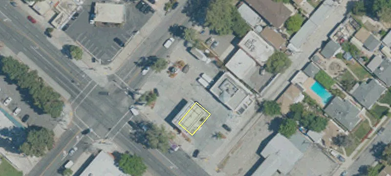 1655 Victory Blvd