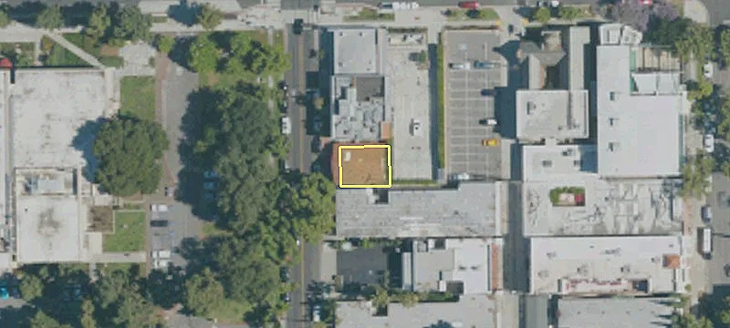 208 Louise St