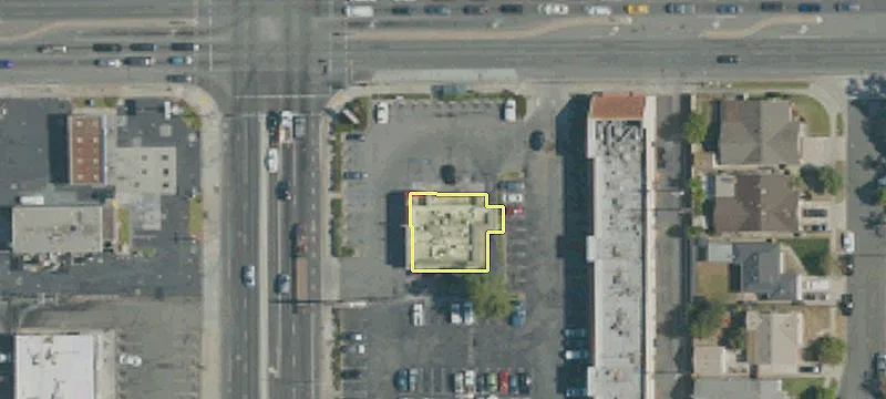2710 Del Amo Blvd