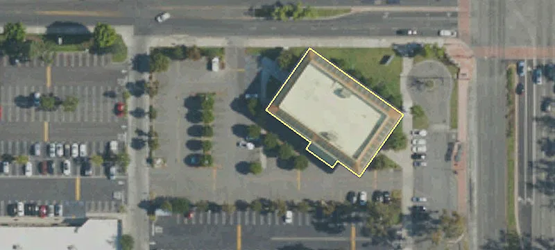 5059 Lakewood Blvd