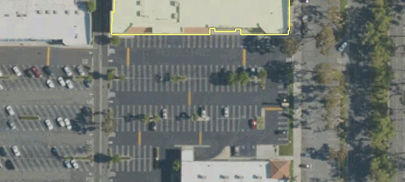 5117 Lakewood Blvd