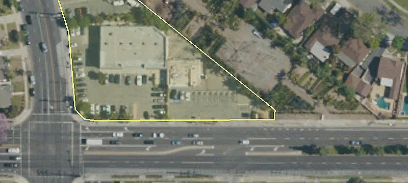6419 Del Amo Blvd