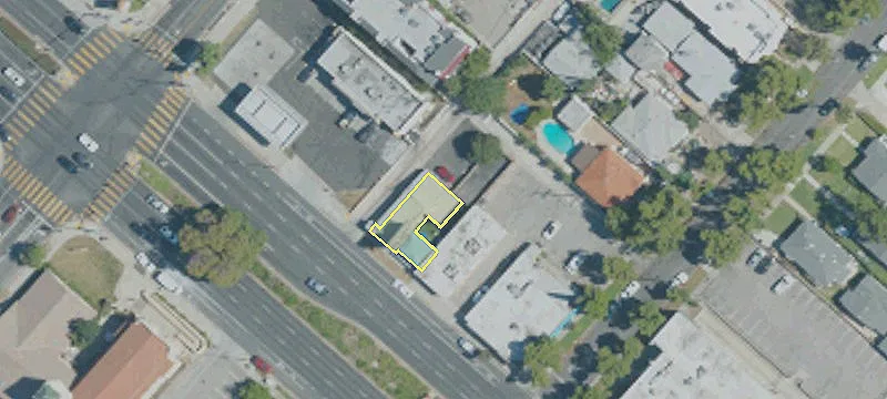 2041 Glenoaks Blvd