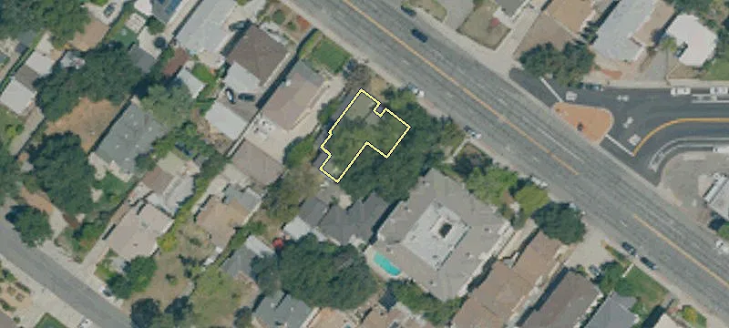 3242 Honolulu Ave