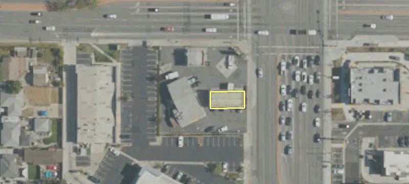 2589 Lakewood Blvd