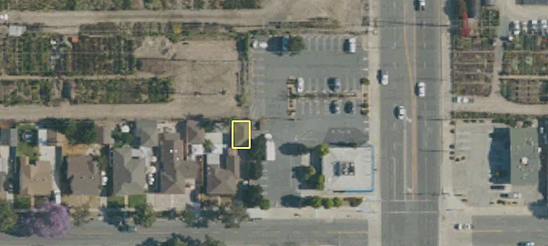 6205 Bellflower Blvd