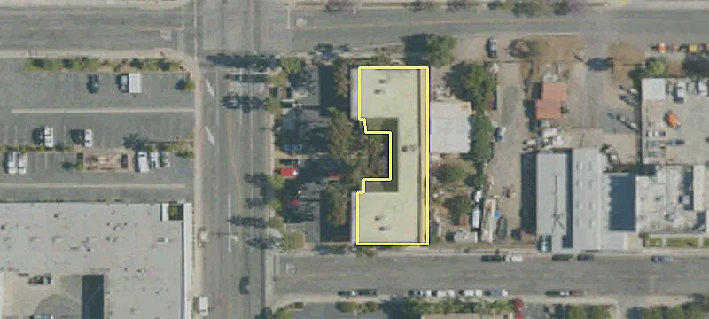 1982 Obispo Ave