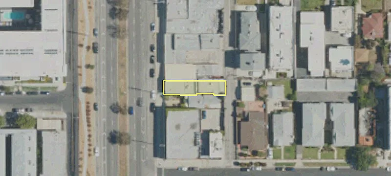 5114 Vineland Ave