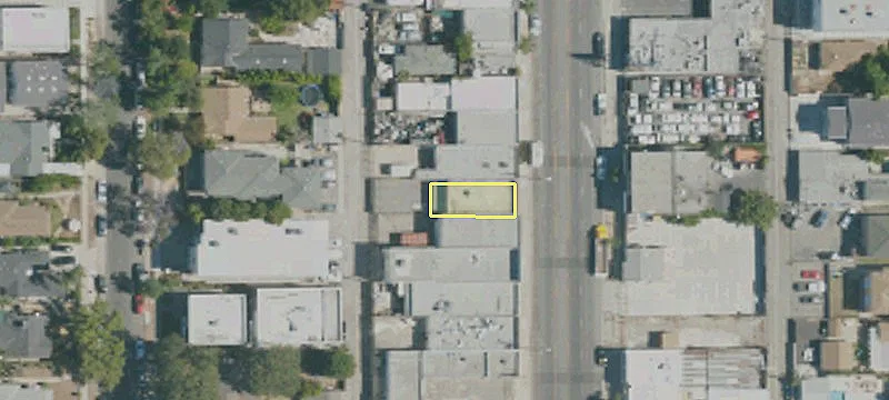 5635 Cahuenga Blvd