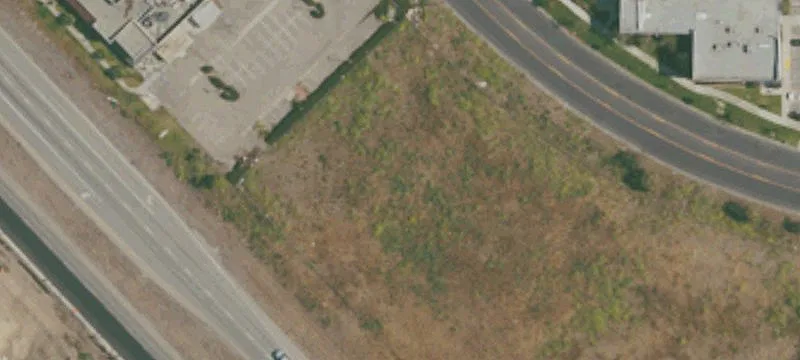Ives Ave