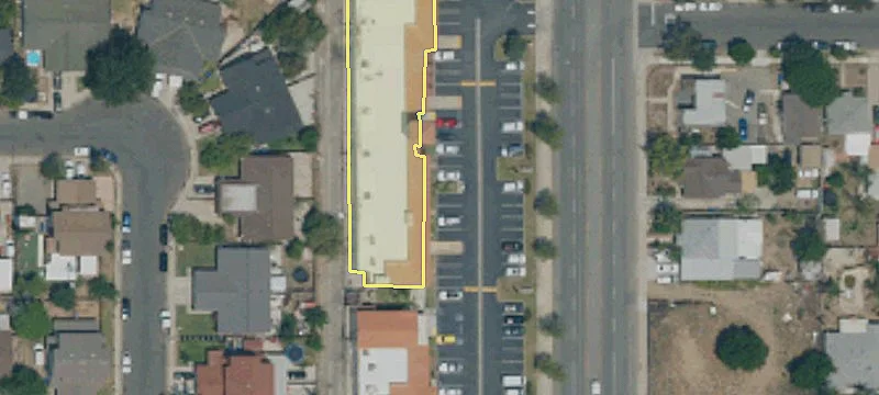372 Riverside Ave