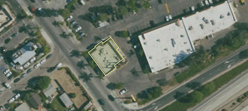 327 Palm Ave