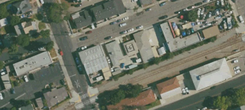 806 Railroad Ave