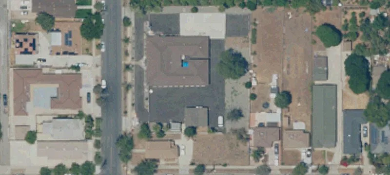 1121 Campus Ave