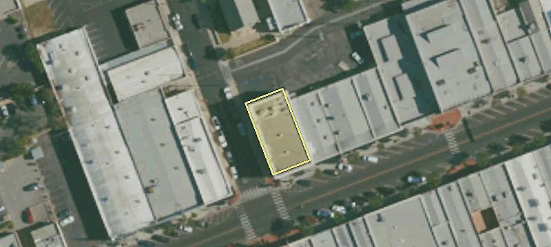 901 Main St