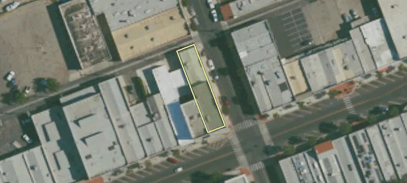 949 Main St