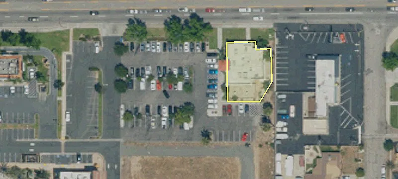 2575 Highland Ave