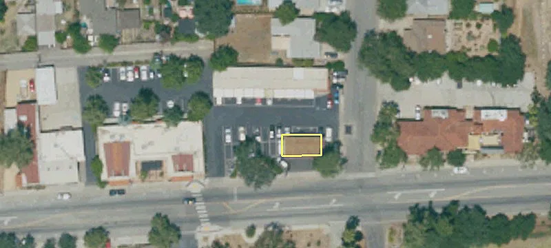 996 Ojai Ave