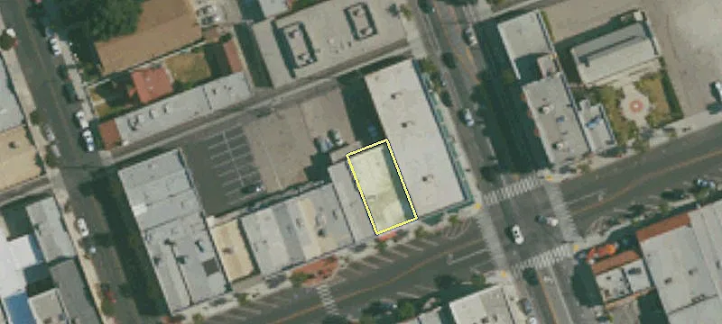 971 Main St