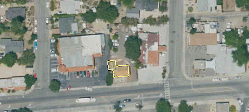 832 Ojai Ave