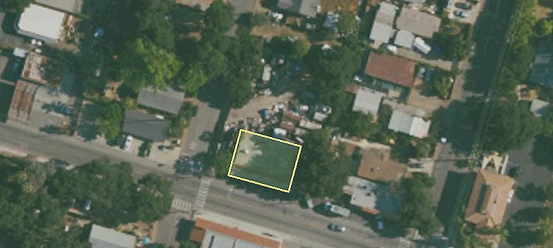 136 El Roblar Dr